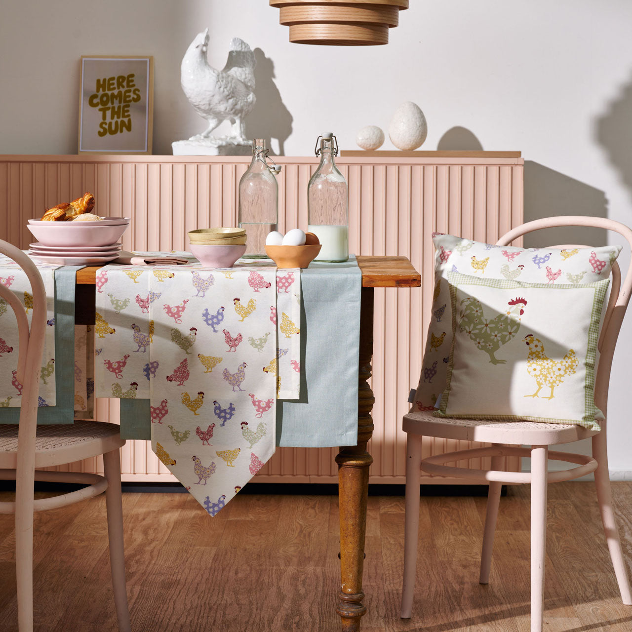 APELT 6710 Tischdecke Hühner all-over