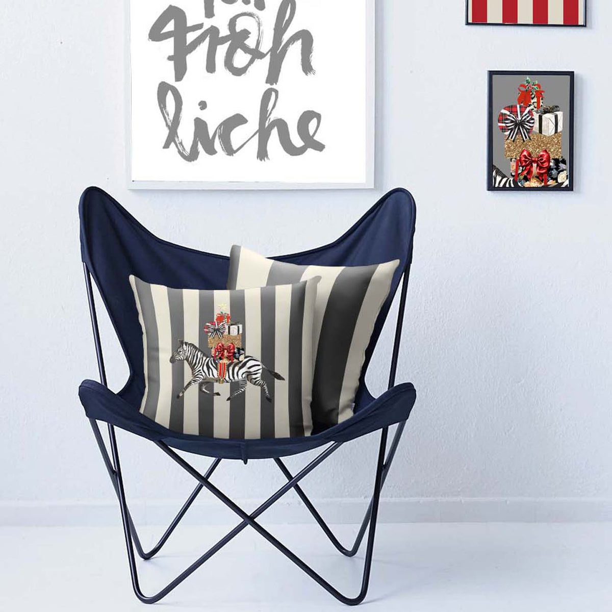 APELT Henrik Kissenbezug Zebra mit Geschenken auf trendigen Streifen unterwegs