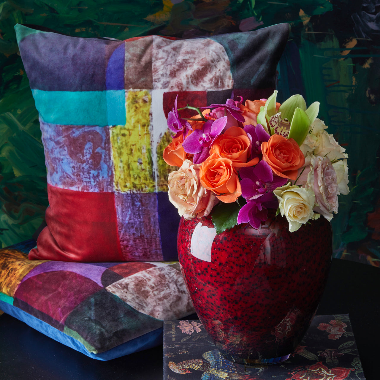 APELT Taro Kissenbezug 46x46 cm Farbflächen Samt bunt – APELT Stoffe