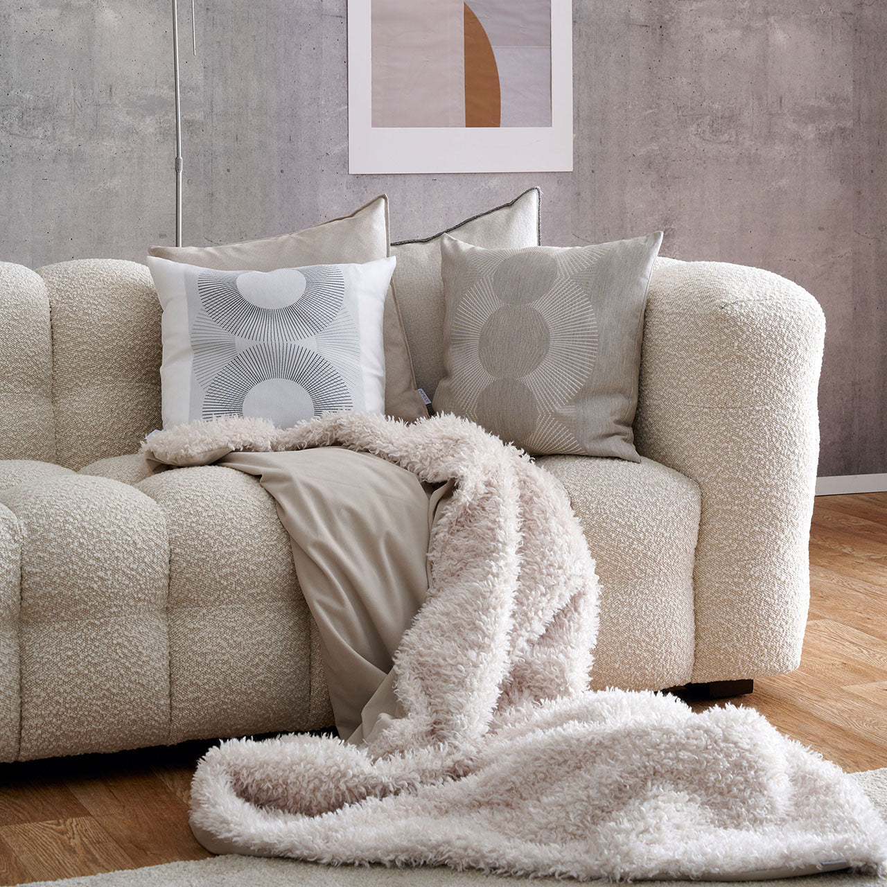 APELT Stone Kissen Struktur-Uni mit Kettelrand