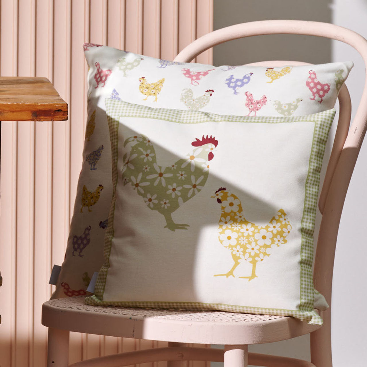APELT 6711 Kissenbezug Frühlingsmotiv Hahn & Huhn