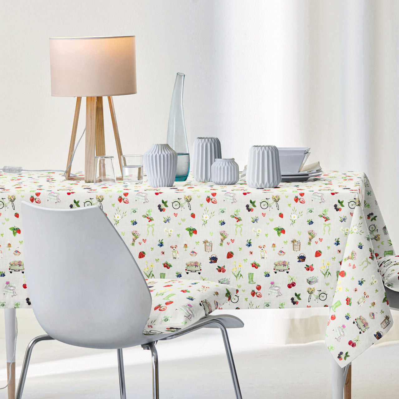 APELT 6724 Tischdecke liebevoll gestaltete Motive