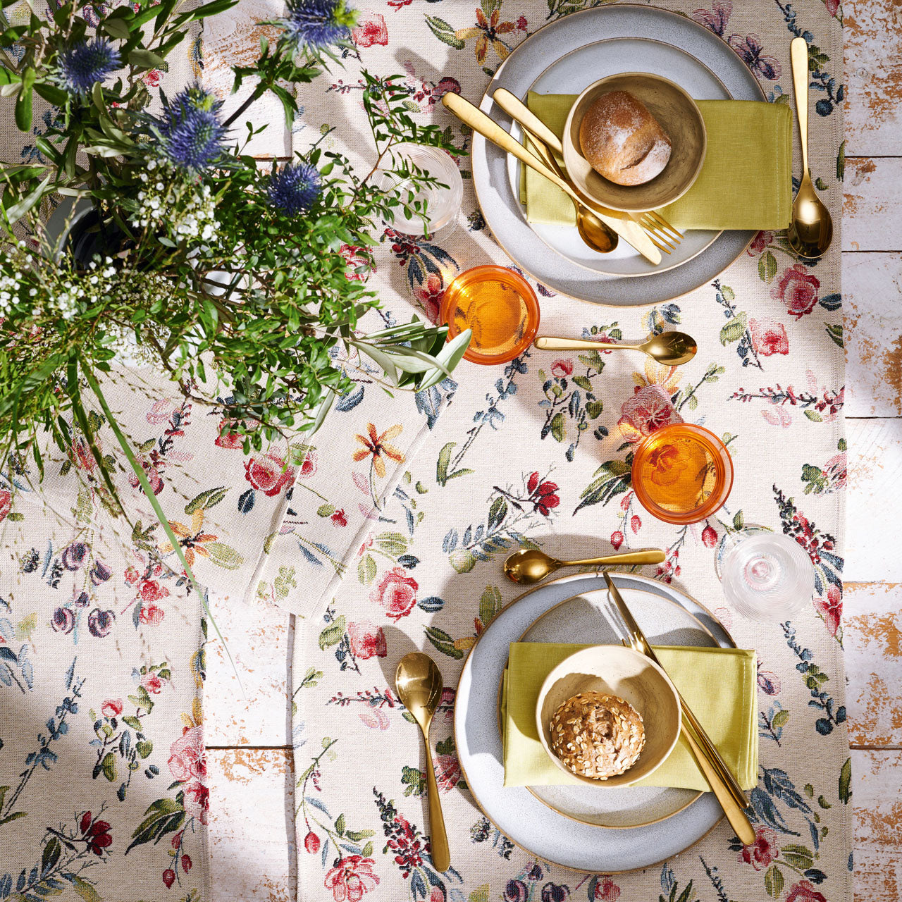 APELT 6729 Kissen all-over mit Streublumen