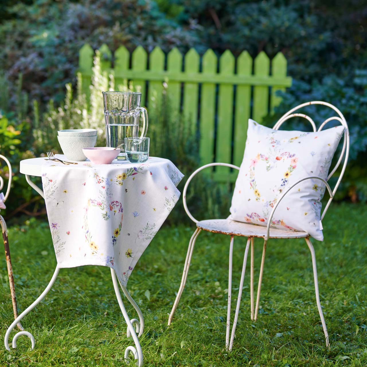 APELT 6816 Kissen Frühjahrsblüten Blütenherz