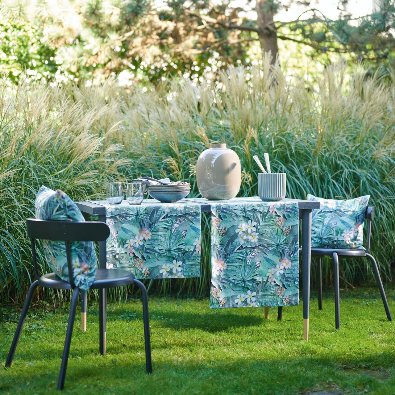 APELT 6852 Tischdecke Tropische Palmblätter