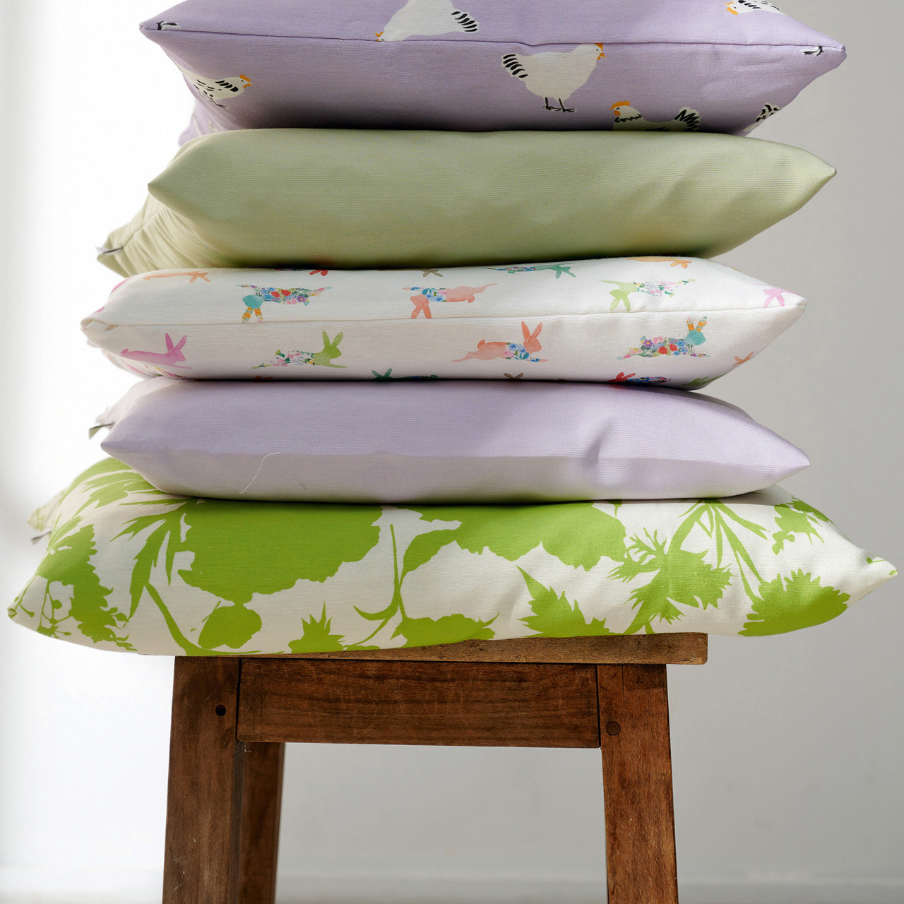 APELT 7002 Kissen Sommerblüten als Faux-Uni all-over