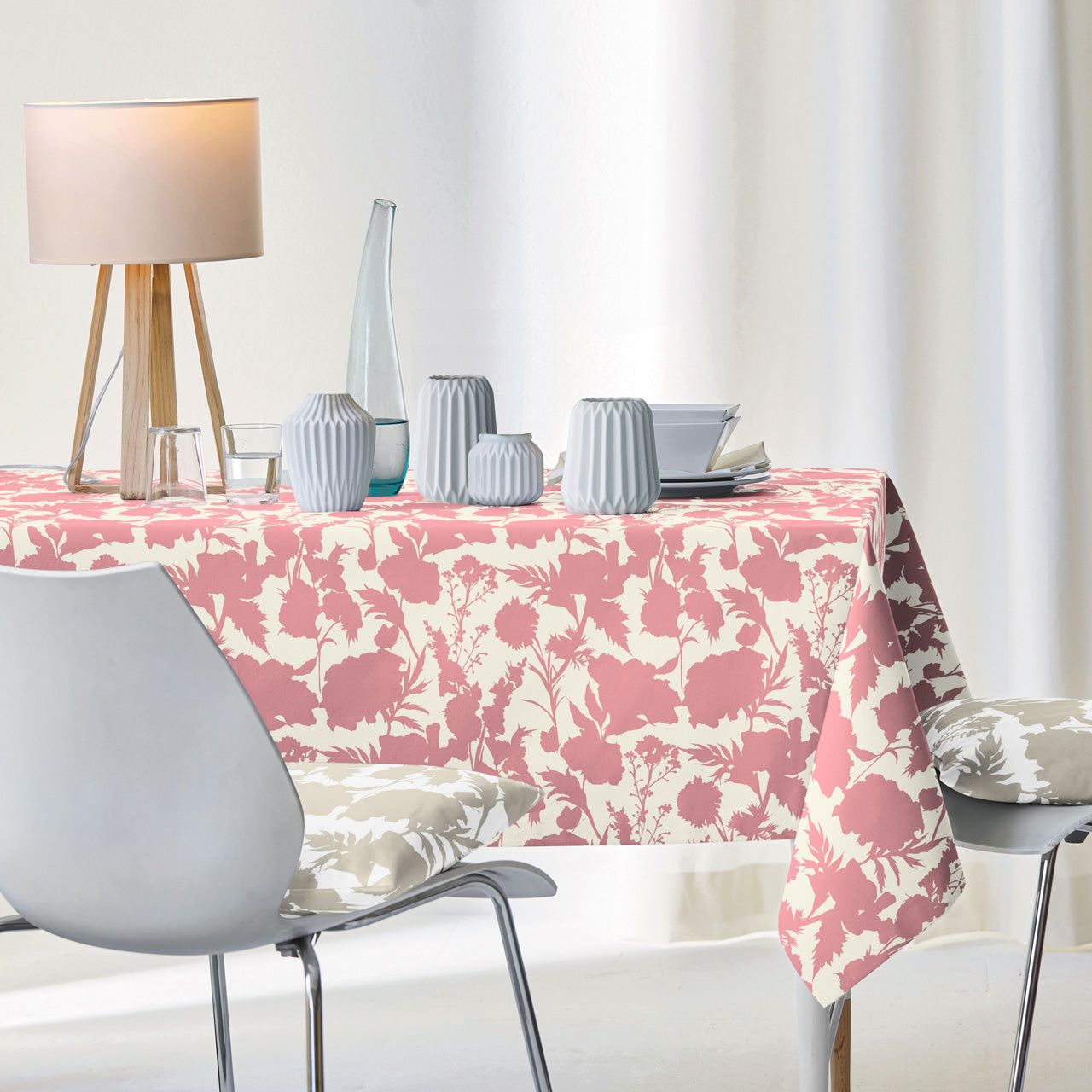 APELT 7002 Tischdecke Sommerblüten als Faux-Uni all-over