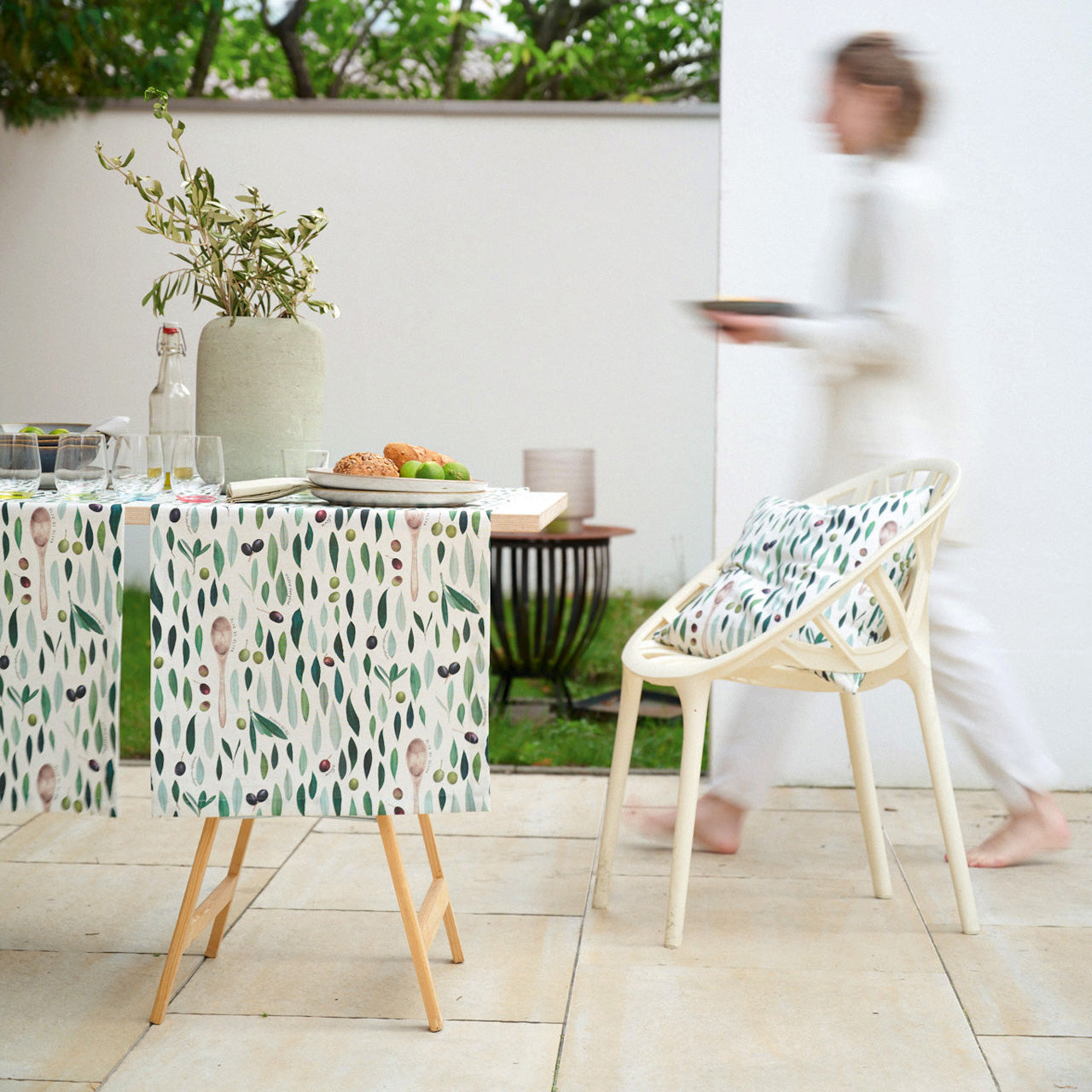 APELT 7007 Tischdecke Olivendesign all-over