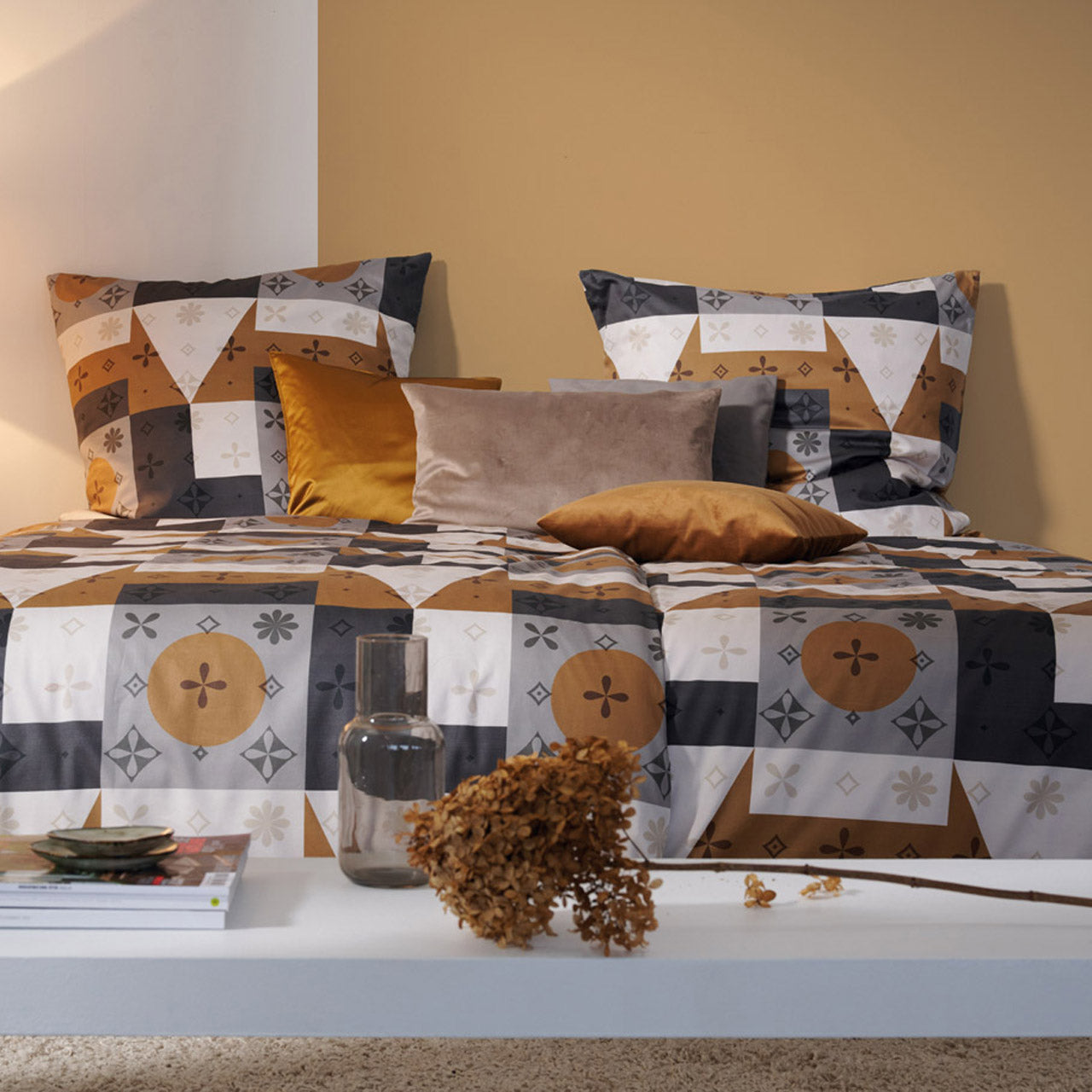 APELT Phil Bettwäsche Baumwoll-Satin Grafische Elemente