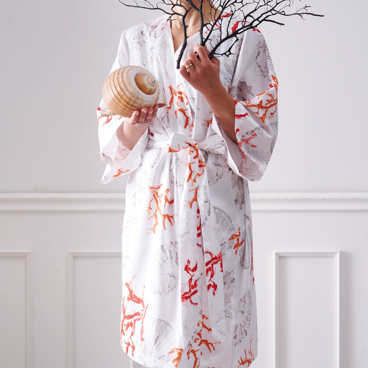 APELT Coral Kimono Baumwoll-Satin Corallen und Muscheln