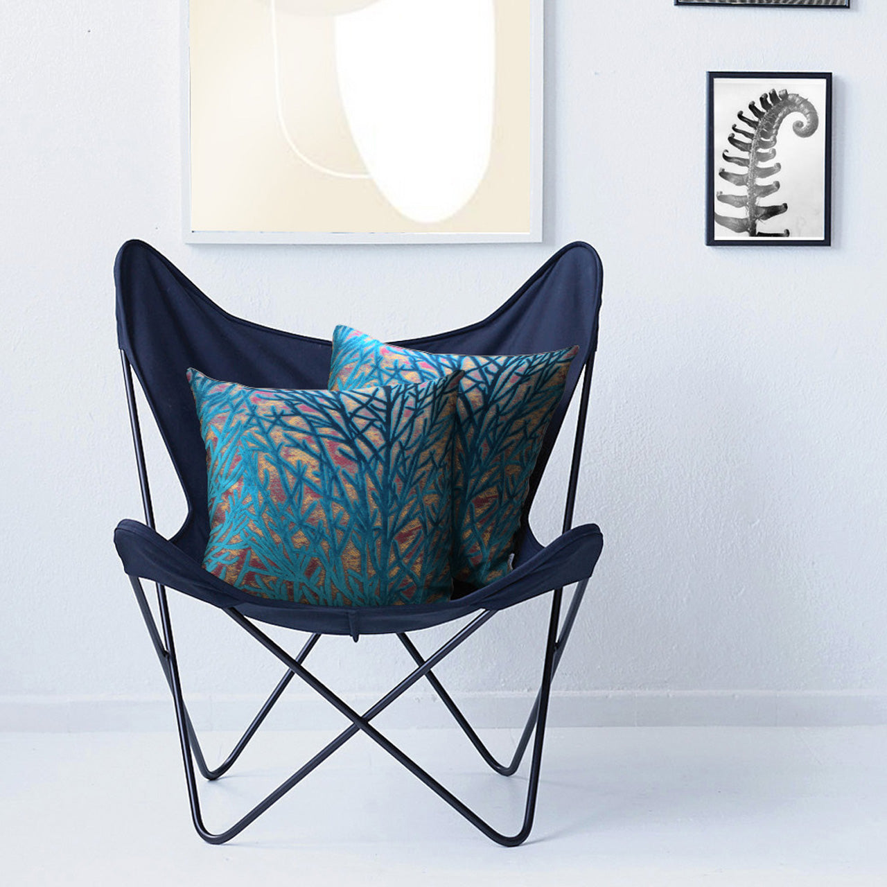 APELT Fenja Samt-Jacquard Wendekissenbezug im malerischen Duktus