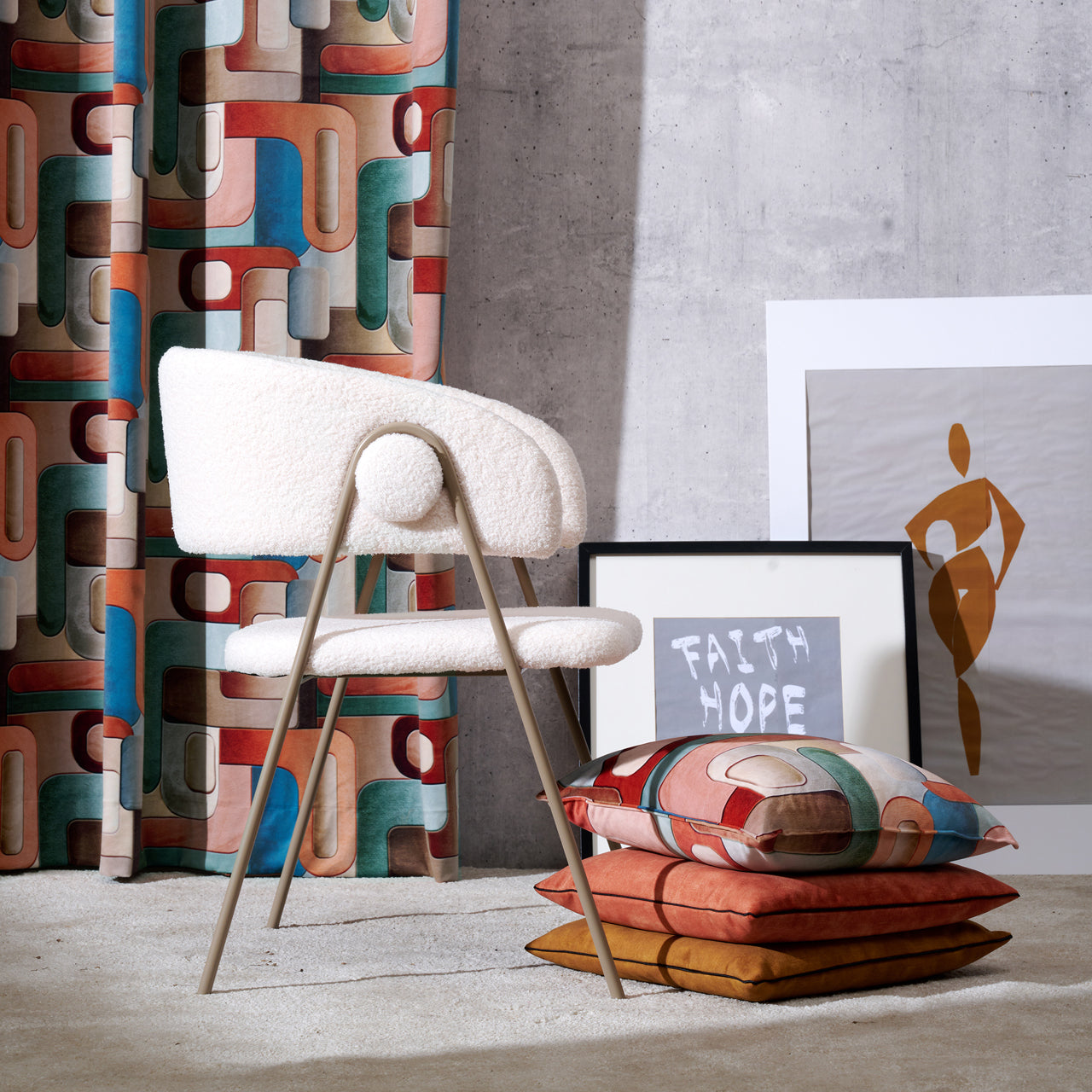 APELT Lionel Samtkissen runde und gerade Formen