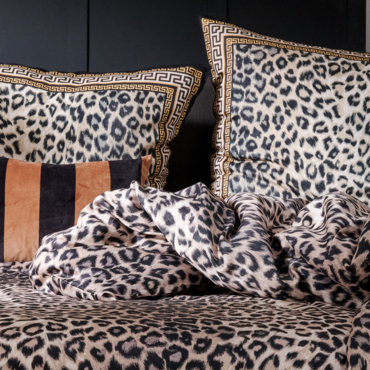 APELT Maurice Plaid Fake Fur Uni mit Leoprint