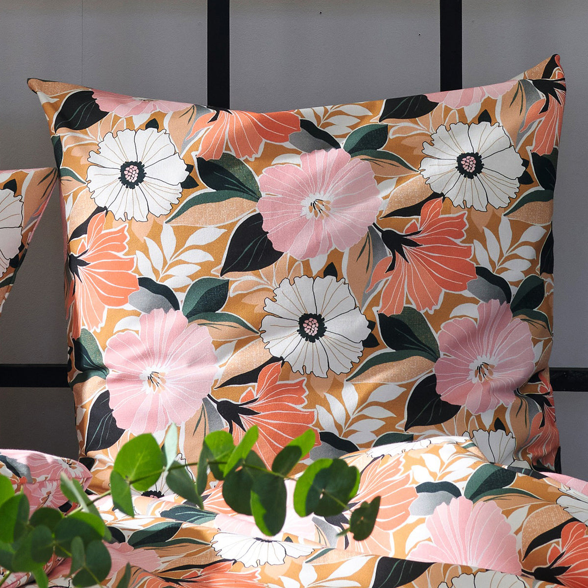 APELT Smilla Bettwäsche Baumwoll-Satin Skandinavische Blüten Scandi-style