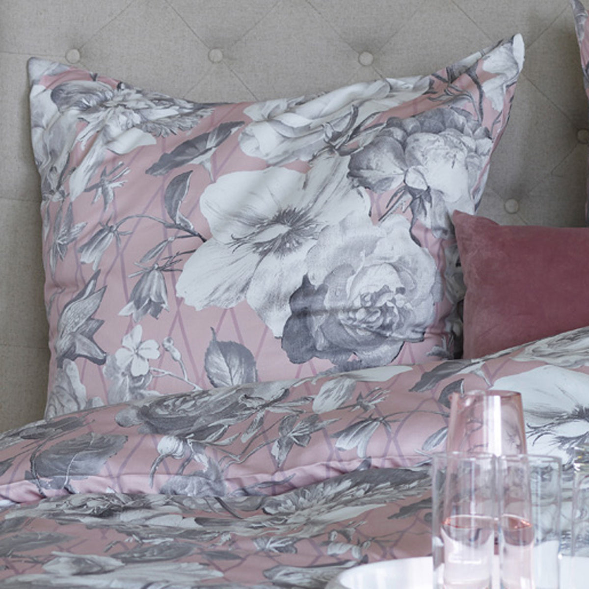 APELT Sophie Bettwäsche Baumwoll-Satin Blütenmotiv Rosen