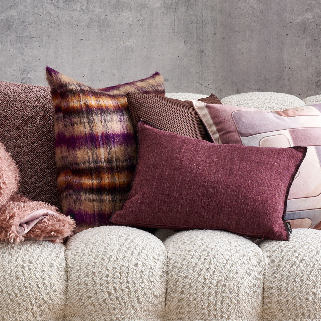 APELT Stone Kissen Struktur-Uni mit Kettelrand