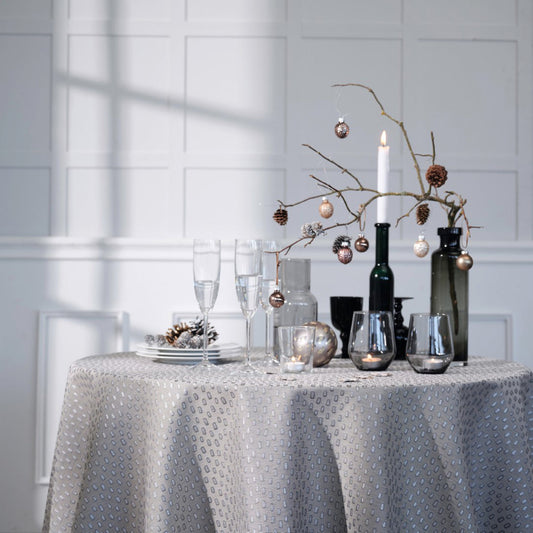 APELT 9601 Tischdecke grafisch allover Muster Lurex