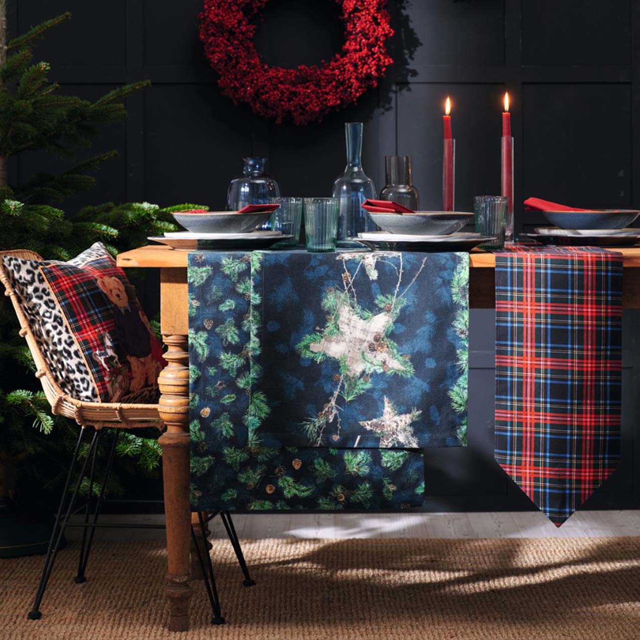 APELT 9530 Kissen Winter Motiv Tannenzweige