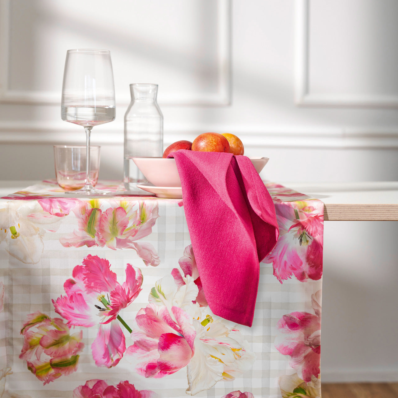 APELT 6405 Tischdecke Papageientulpen Frühjahrsblüten