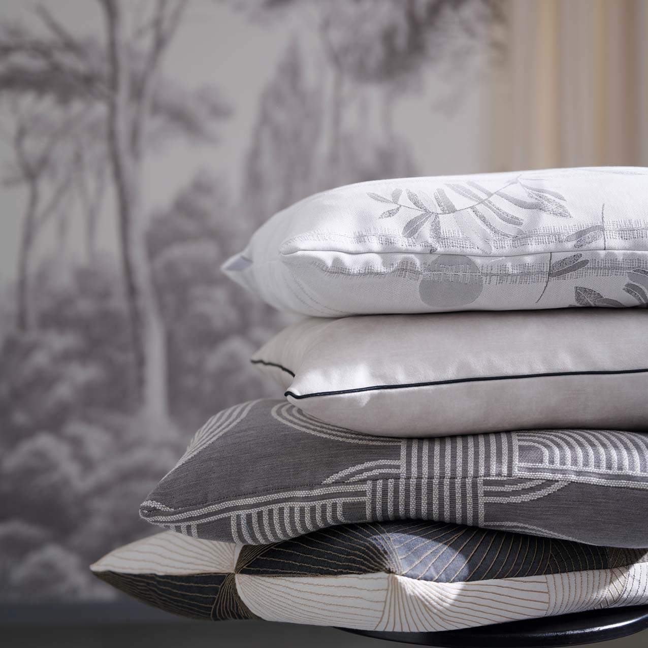 APELT Ruby Kissenbezug Uni Samt mit exklusivem Keder